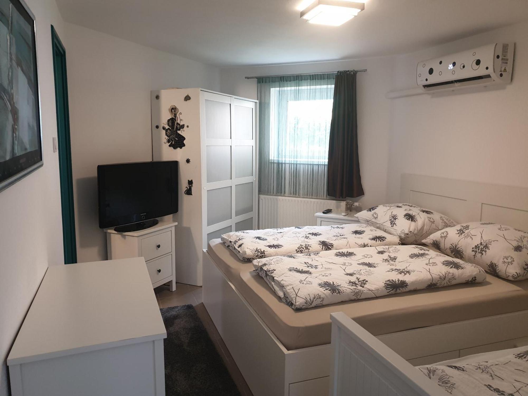 Li-Do Vendeghaz Apartment Balatonfured Exterior photo
